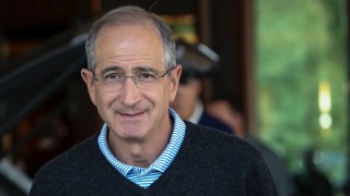 Comcast CEO Brian Roberts Sells $20 Million in Stock